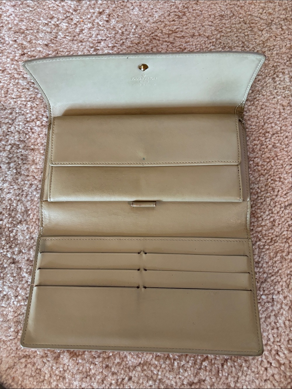 Louis Vuitton Vernis Monogram Patent Wallet in Mustard Yellow - Picture 4 of 11